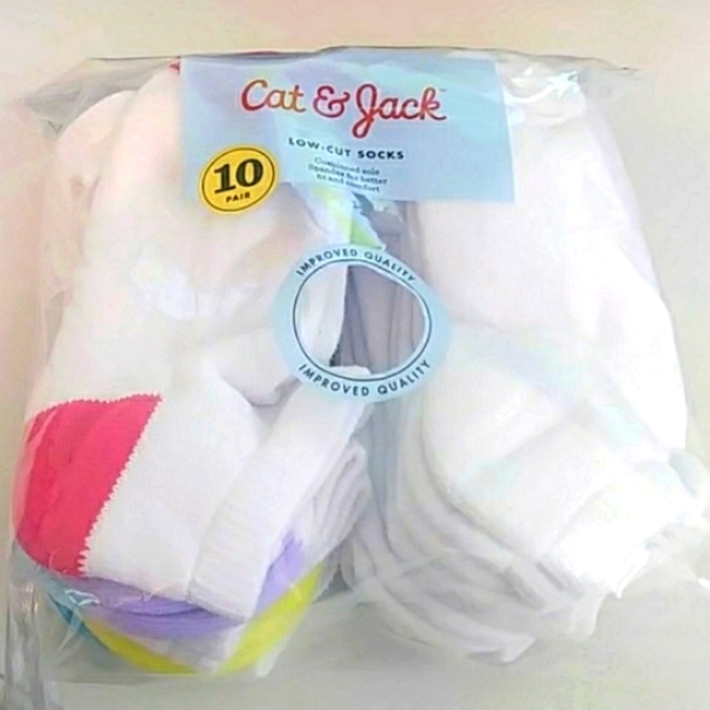Cat & Jack Girls 10pk Low Cut Athletic Socks, Size Large (3-10)